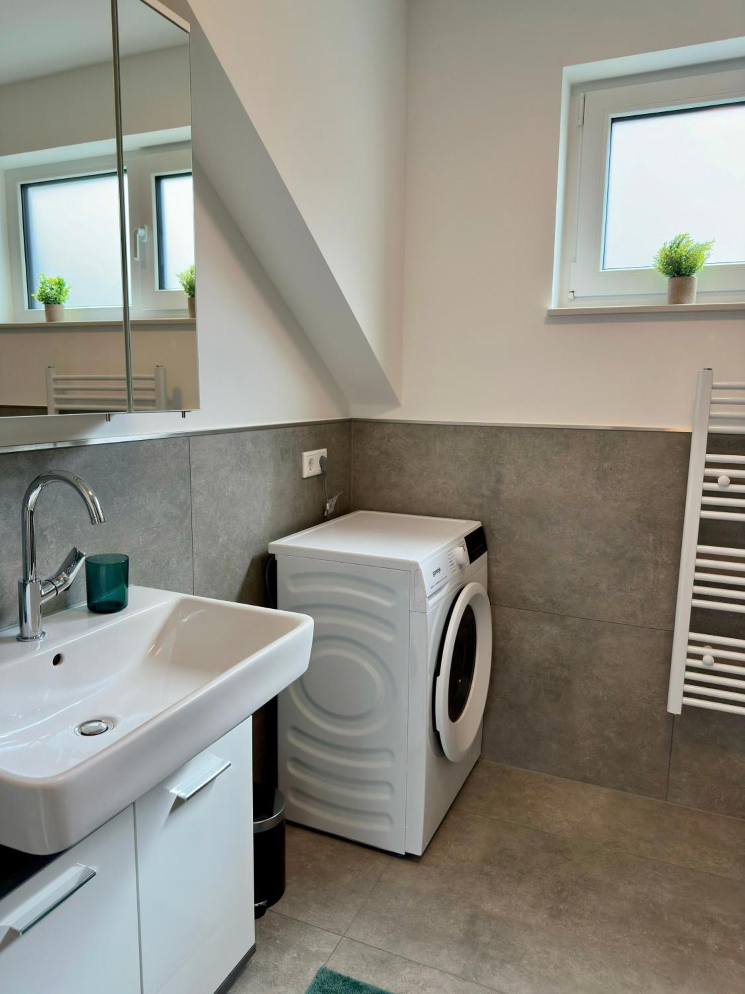 Zentrale Wohnung 6 - Kostenloser Parkplatz - Hdz - Bali Therme - Gop Бад-Эйнхаузен Экстерьер фото